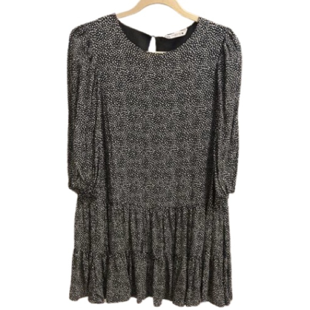 Zara dot tiered mini dress. Color black & white. size XXL.